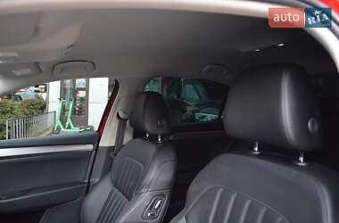 Лифтбек Skoda Superb 2019 в 