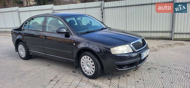 Лифтбек Skoda Superb 2006 в Львове