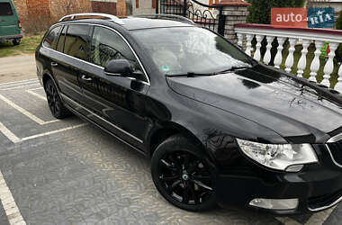 Універсал Skoda Superb 2011 в 