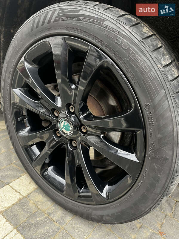 Универсал Skoda Superb 2011 в Стрые