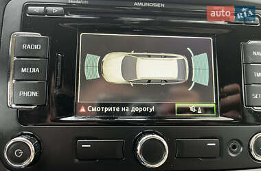 Універсал Skoda Superb 2011 в 