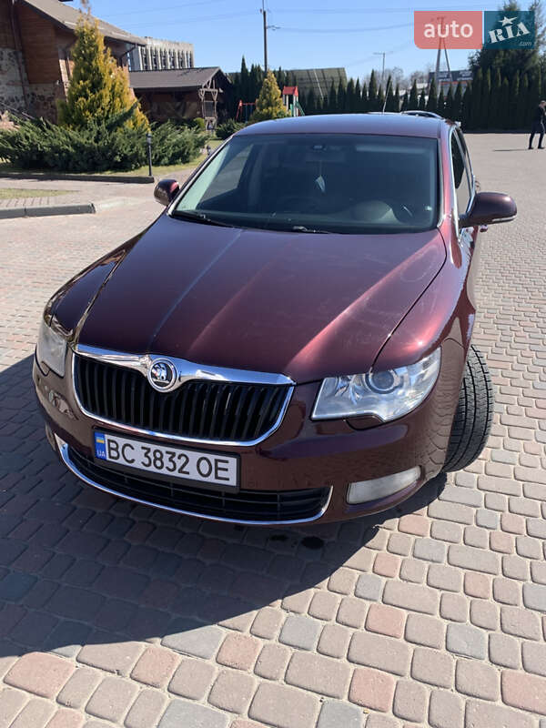 Лифтбек Skoda Superb 2008 в Львове