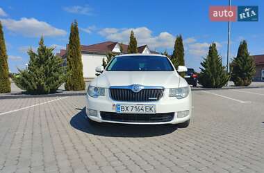 Універсал Skoda Superb 2013 в 