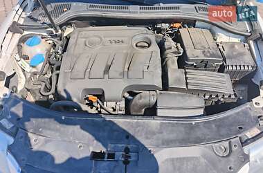 Універсал Skoda Superb 2013 в 