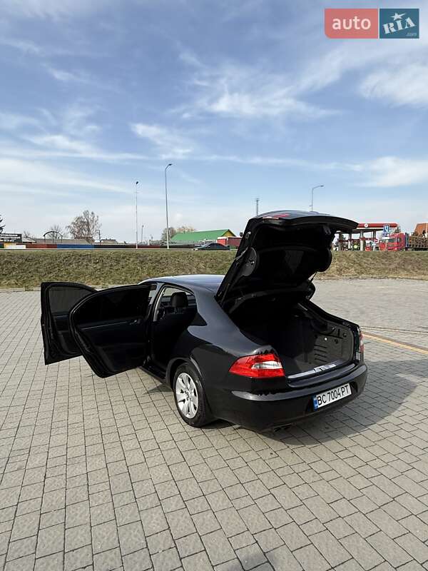 Лифтбек Skoda Superb 2013 в Стрые