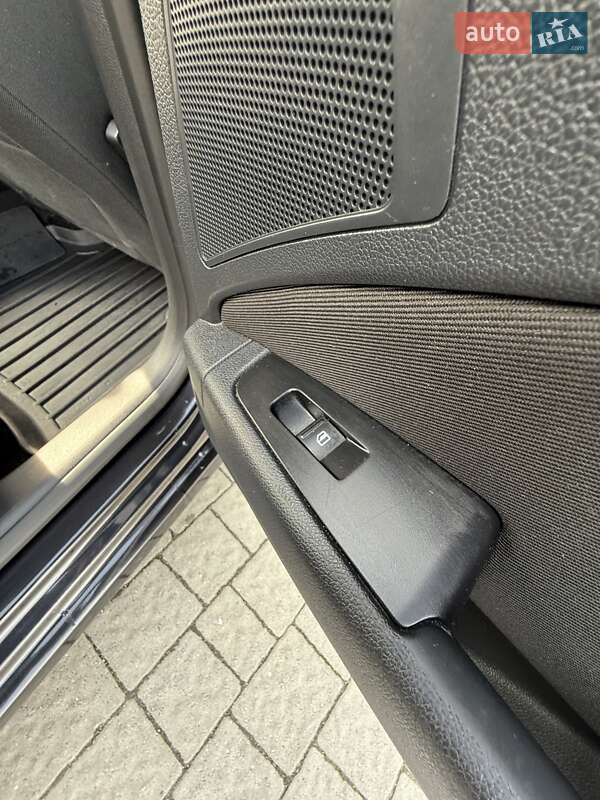 Лифтбек Skoda Superb 2013 в Стрые