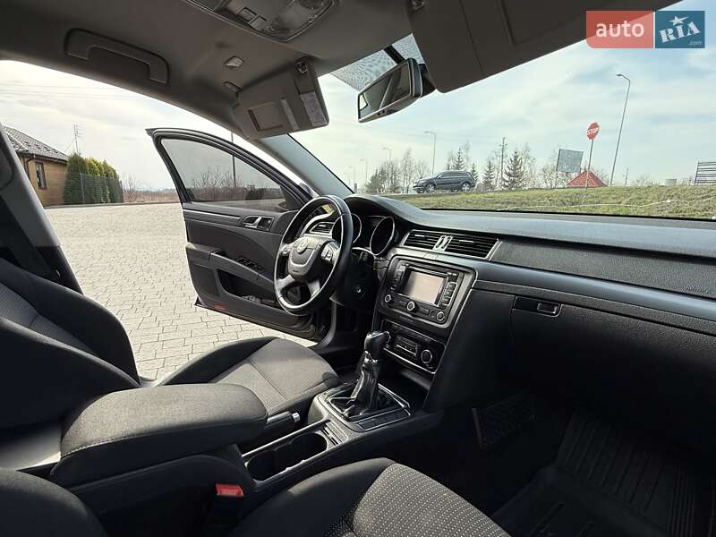 Лифтбек Skoda Superb 2013 в Стрые