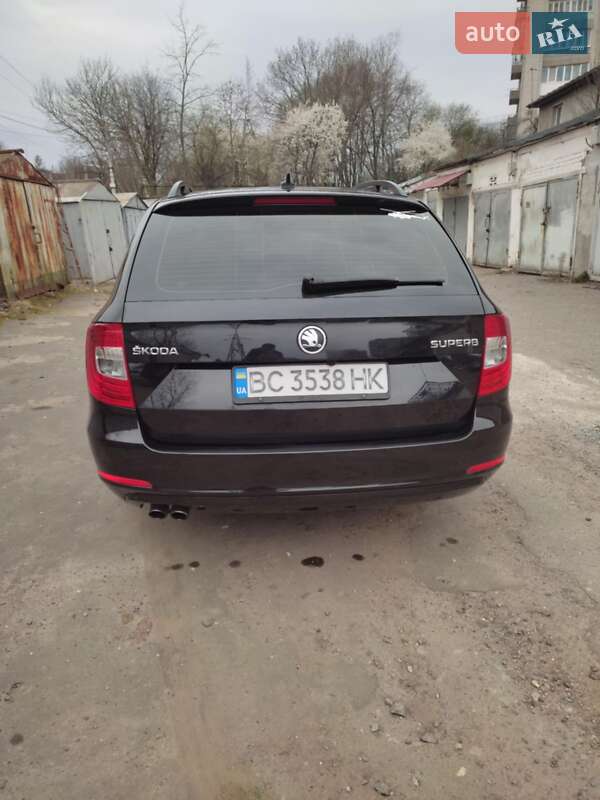 Універсал Skoda Superb 2014 в Львові