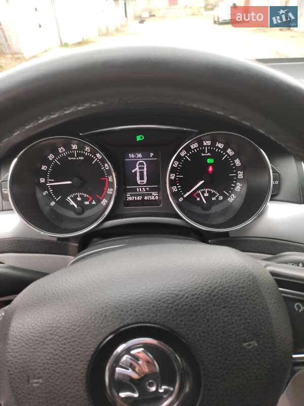 Універсал Skoda Superb 2014 в Львові
