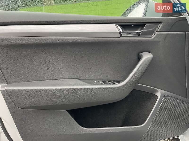 Універсал Skoda Superb 2018 в Києві