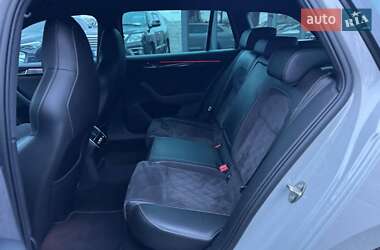 Универсал Skoda Superb 2018 в 