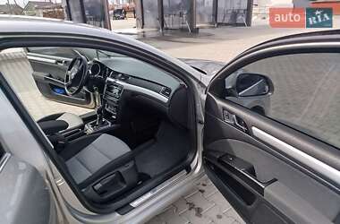 Лифтбек Skoda Superb 2009 в 