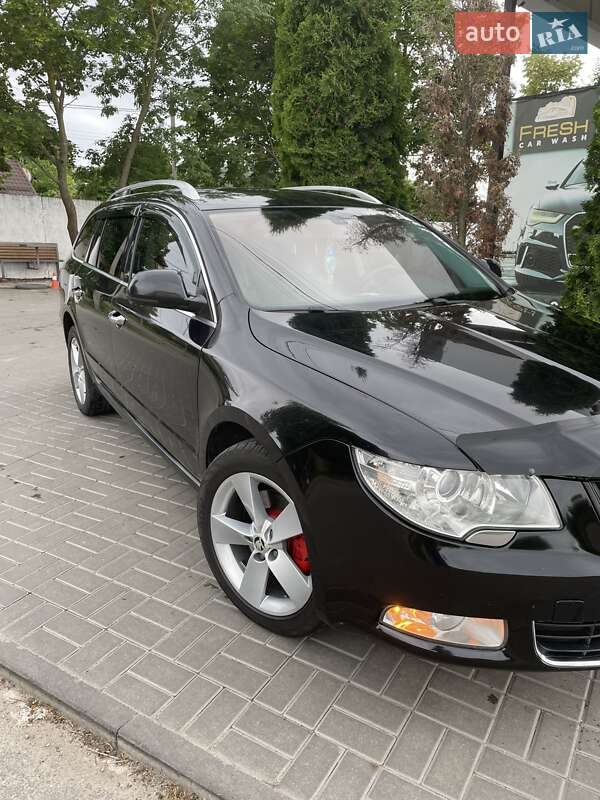 Універсал Skoda Superb 2010 в Рівному