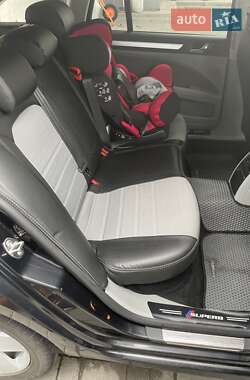 Универсал Skoda Superb 2010 в 