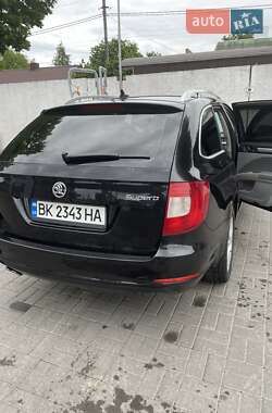 Универсал Skoda Superb 2010 в 