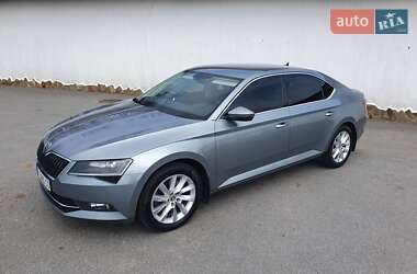 Лифтбек Skoda Superb 2018 в 