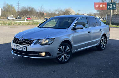Ліфтбек Skoda Superb 2013 в Червонограді
