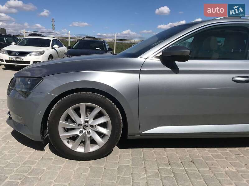 Универсал Skoda Superb 2015 в Львове