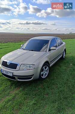 Ліфтбек Skoda Superb 2005 в 