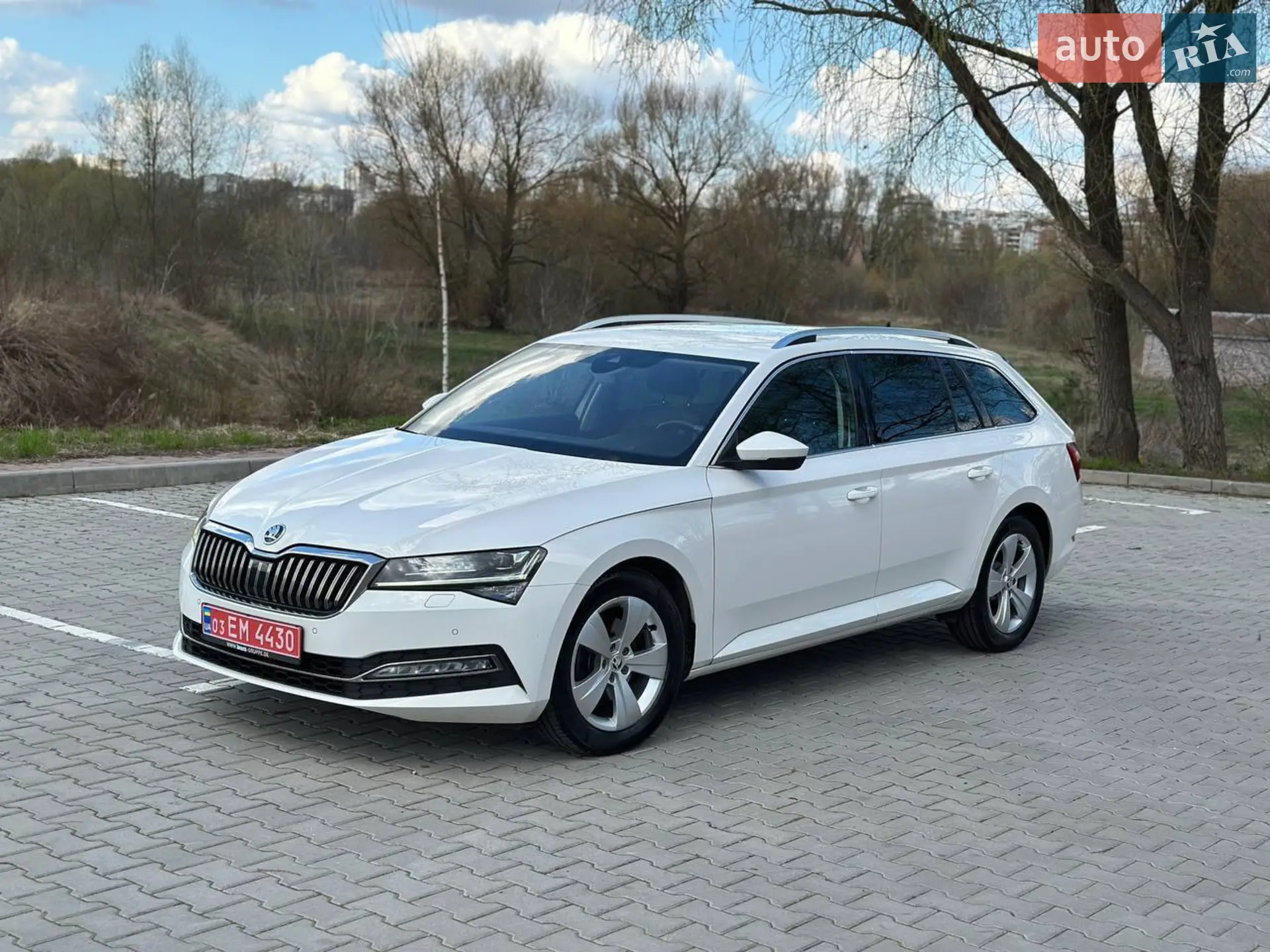 2019 Skoda Superb - мініатюра 4
