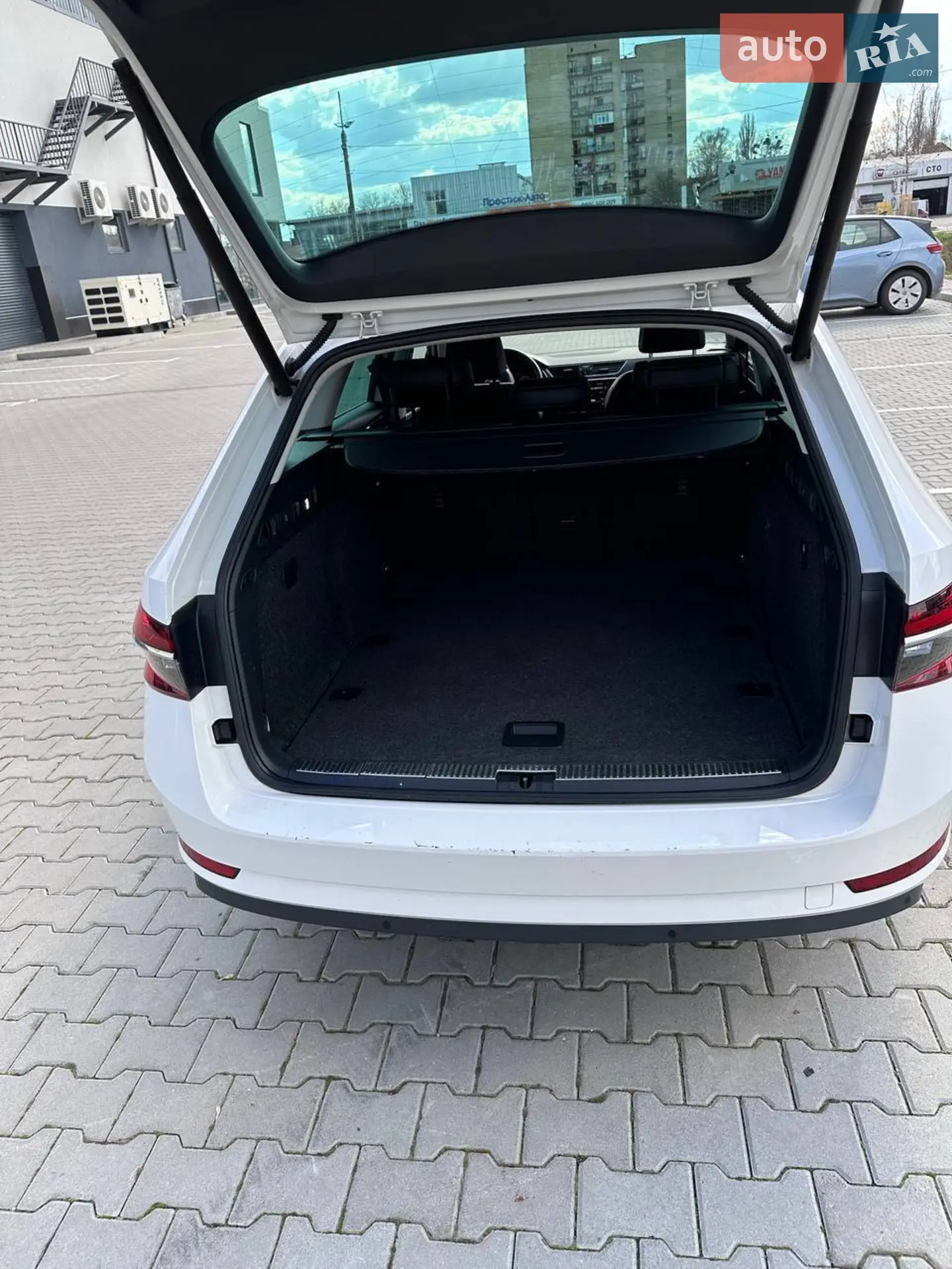 2019 Skoda Superb - мініатюра 11