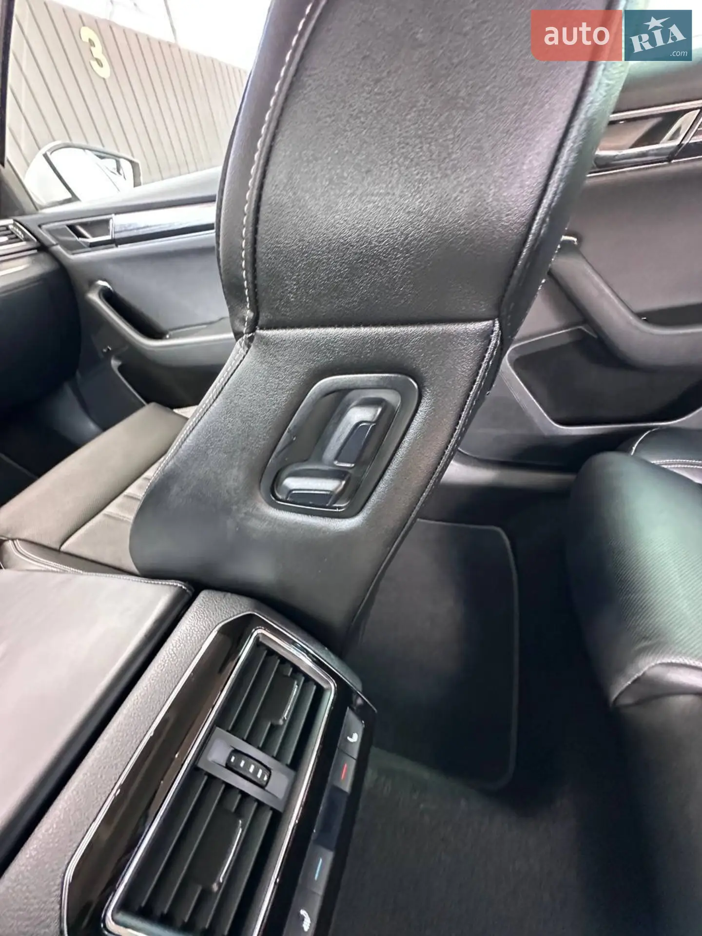 2019 Skoda Superb - мініатюра 26