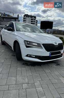 Лифтбек Skoda Superb 2018 в 