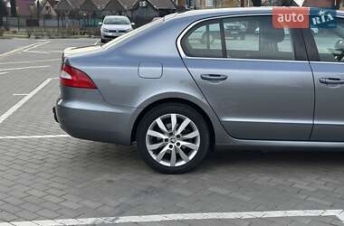 Лифтбек Skoda Superb 2009 в 