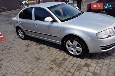 Лифтбек Skoda Superb 2007 в 