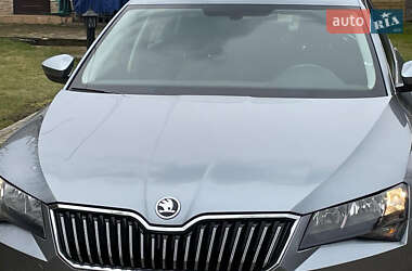 Універсал Skoda Superb 2017 в 