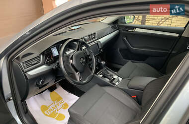 Універсал Skoda Superb 2017 в 