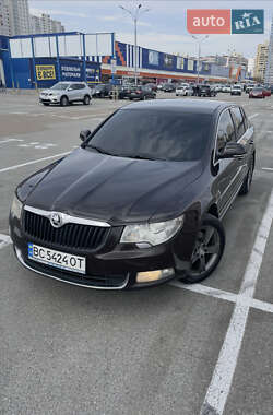 Skoda Superb 2012 Skoda Superb 2012