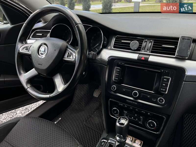 Ліфтбек Skoda Superb 2013 в Славуті
