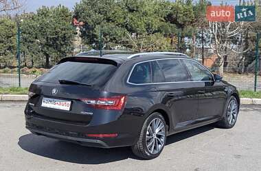Универсал Skoda Superb 2018 в 