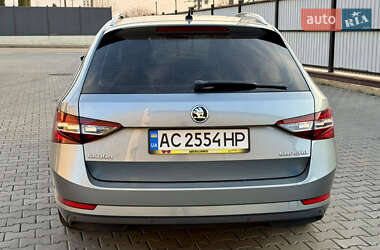 Универсал Skoda Superb 2018 в 