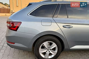 Универсал Skoda Superb 2018 в 