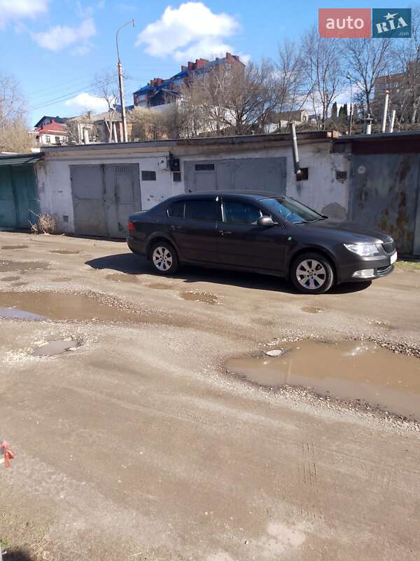 Лифтбек Skoda Superb 2011 в Тернополе