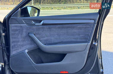 Універсал Skoda Superb 2021 в 
