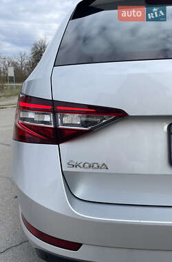 Универсал Skoda Superb 2017 в 