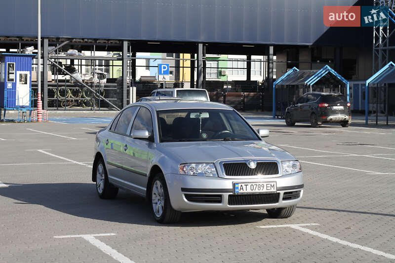 Ліфтбек Skoda Superb 2006 в 
