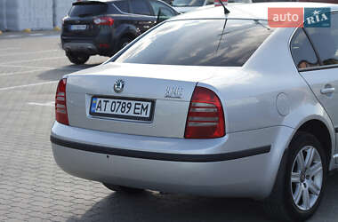 Ліфтбек Skoda Superb 2006 в 