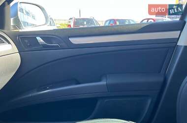 Ліфтбек Skoda Superb 2011 в 