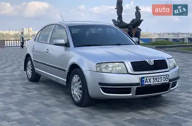 Skoda Superb 2004