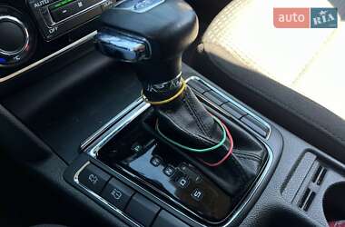 Лифтбек Skoda Superb 2010 в 