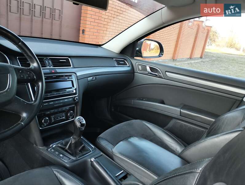 Універсал Skoda Superb 2011 в Миколаєві
