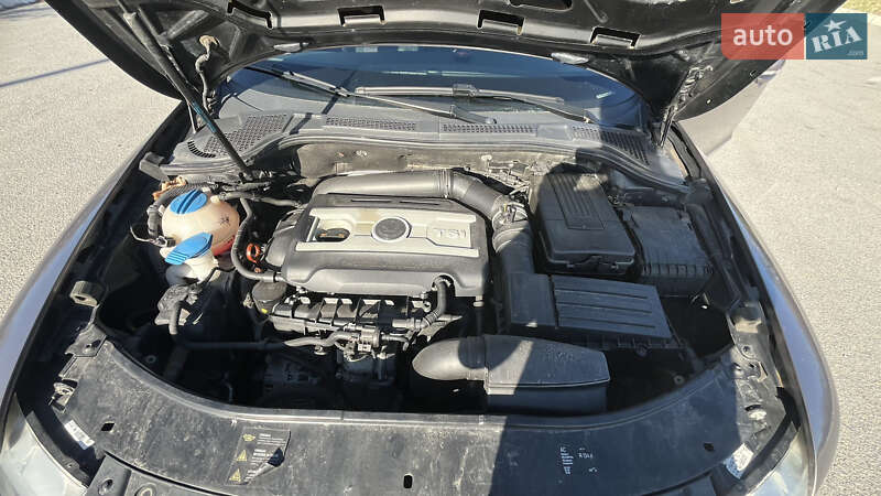 Универсал Skoda Superb 2012 в Звягеле