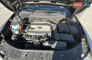 Універсал Skoda Superb 2012 в 