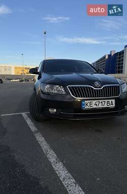 Лифтбек Skoda Superb 2013 в 