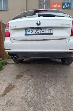 Універсал Skoda Superb 2014 в 