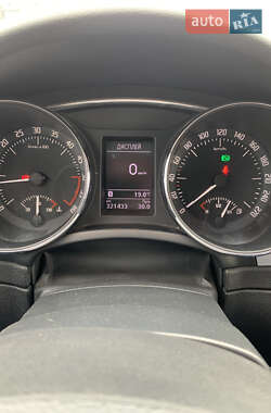 Лифтбек Skoda Superb 2013 в 